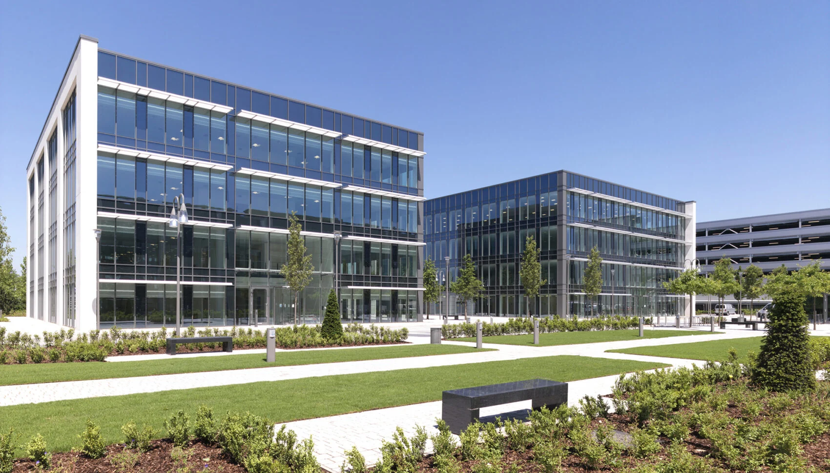 0562-Headquarters-Complex-Farnborough-Business-Park_3
